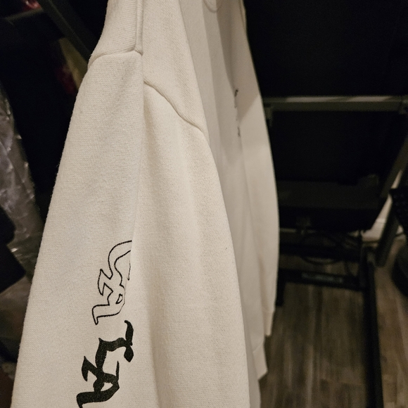 LA Sweatshirt - Picture 5 of 8